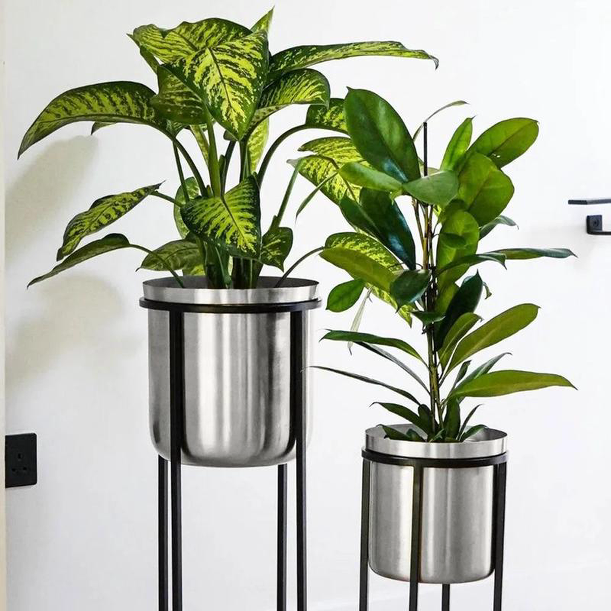 Calla Planter Stand Black 038 Pewter Height 78cm 29cm Dia