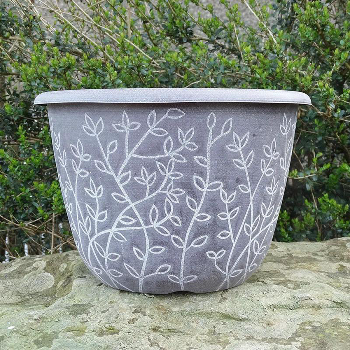 30cm Serenity Stout Planter ChocolateWhite Plant Pot