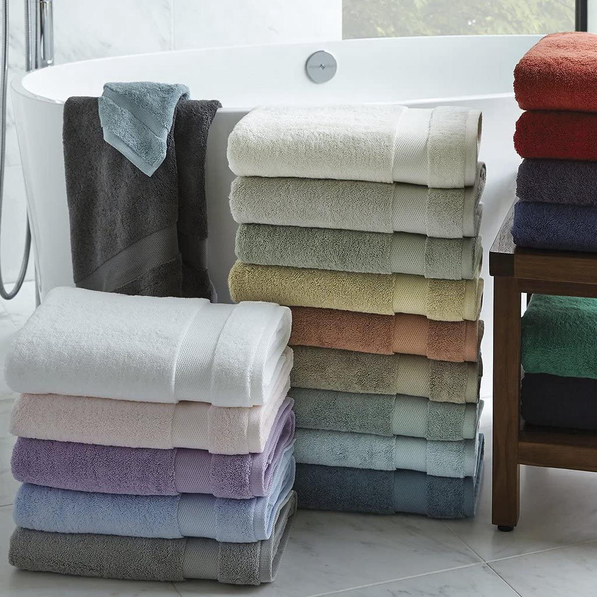 Sferra Bello 8211 Bath Towel 30